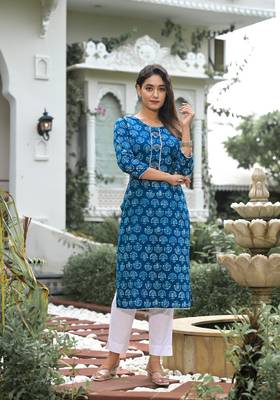 Blue formal looking cotton kurta set for trendy office looks 4