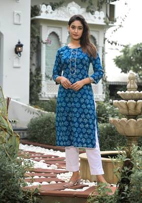 Blue formal looking cotton kurta set for trendy office looks 5