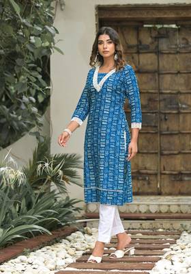 Blue formal looking cotton kurta set for trendy office looks 5