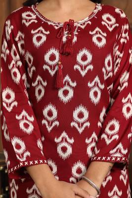 Maroon rayon printed indian kurta set 3