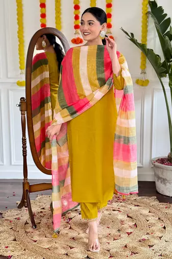 Mustard viscosee chanderi fabric ethnic partywear salwar kameez for trendy looks