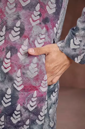 Blue stylish men's kurta payjama for trendy ceremonial looks