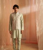 Pista ethnic indian wedding wear kurta payjama with nehru jacket for classy looks