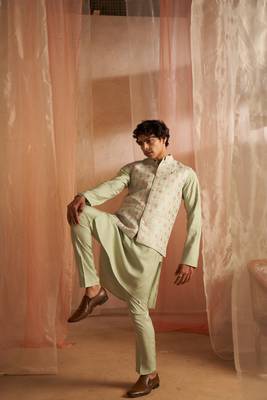 Pista ethnic indian wedding wear kurta payjama with nehru jacket for classy looks 4
