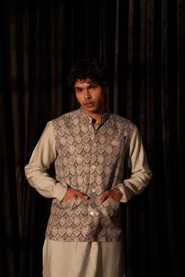 Grey ethnic indian wedding wear kurta payjama with nehru jacket for classy looks 5