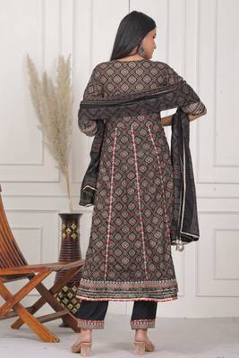 Black women embroidered gold printed anarkali kurta pant with dupatta set 2