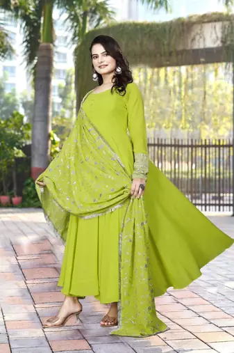 Parrot Colour Fox Georgette Fabric Gown With Dupatta And Pent