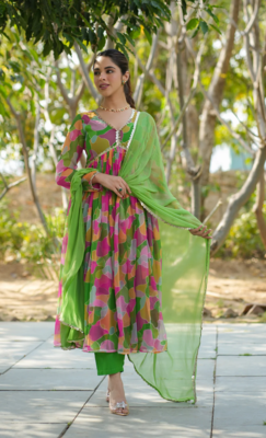 Green Georgette Printed Alia Cut Suit kurta pant and dupatta Set 1