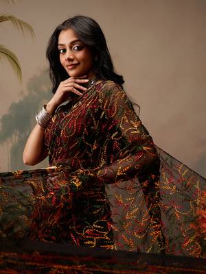 Hand embroidered black georgette lucknowi chikankari saree with blouse 5