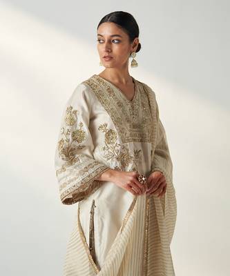 Roop ivory kurta pant set 2