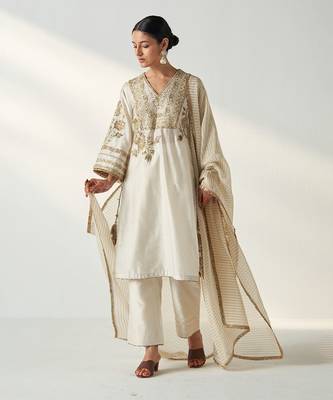 Roop ivory kurta pant set 5