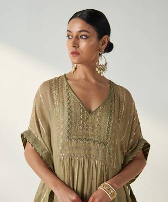 Suhana green kaftan gharara set 5