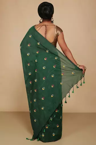Women's Cotton lamp Embroidery saree (Green)