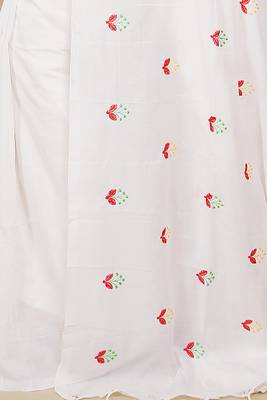 Women's Cotton lamp Embroidery saree  (White) 4