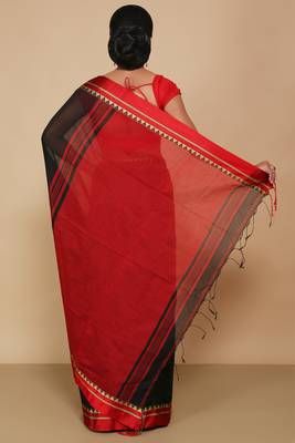Terchi border handloom saree (Black) 3