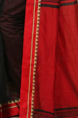Terchi border handloom saree (Black) 4