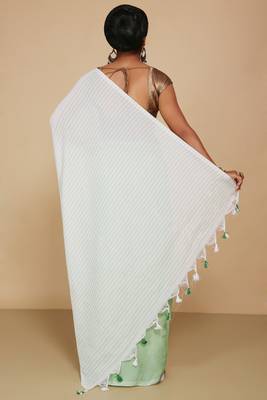 Cotton half half Colour molmol Saree Pallu Stripe With Blouse Piece (White Green) 3
