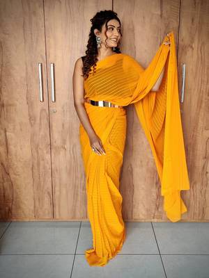 yellow Colour Viscos Weaving Patta Saree 3