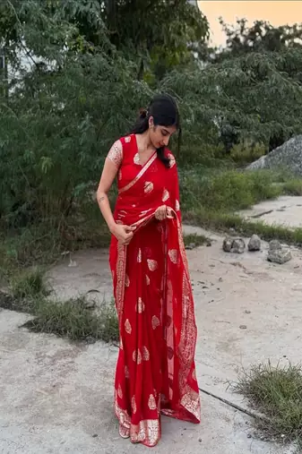 Red Color Viscose Georgette Saree