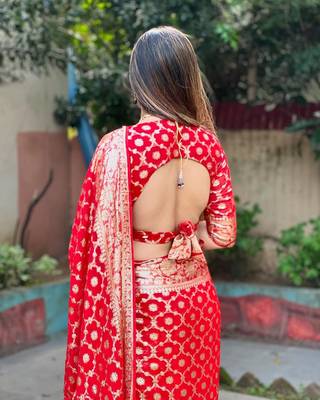 Red Color Viscose Georgette Saree 4
