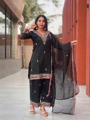 Black embroidery silk a-line kurta set 1