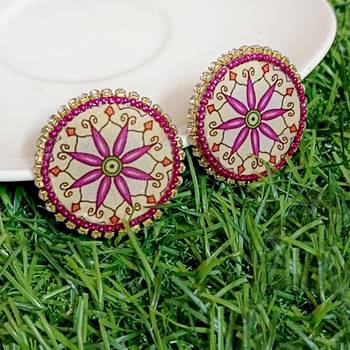 Handcrafted resin stud 1