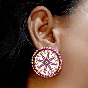 Handcrafted resin stud 3
