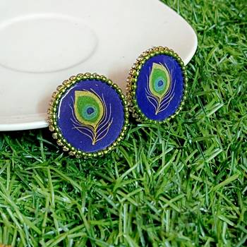 Handcrafted resin stud  1