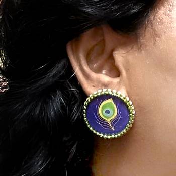 Handcrafted resin stud  3