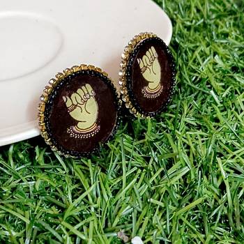 Handcrafted resin stud rs-8 1