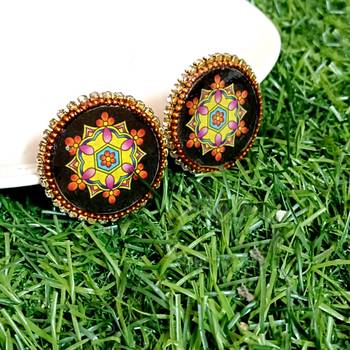 Handcrafted resin stud rs-10 1