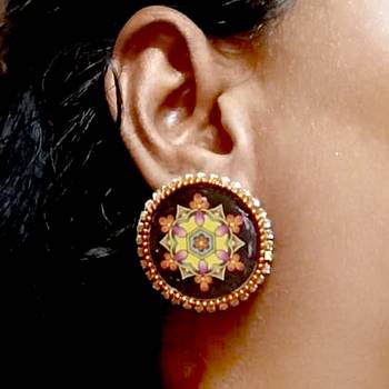 Handcrafted resin stud rs-10 3
