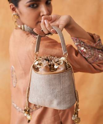 The luna bag 1