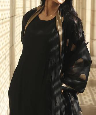 The black silk chanderi ensemble 4