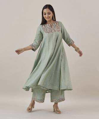 The green amethyst silk tissue chanderi ensemble with gota zari handwork 3