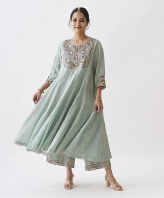 The green amethyst silk tissue chanderi ensemble with gota zari handwork 4