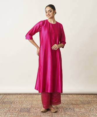 The rani pink silk chanderi set 3