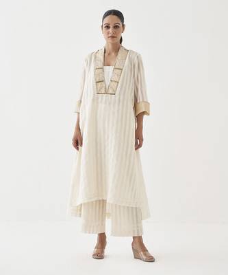 The chandani silk chanderi ensemble with woven banarasi & handwork 1