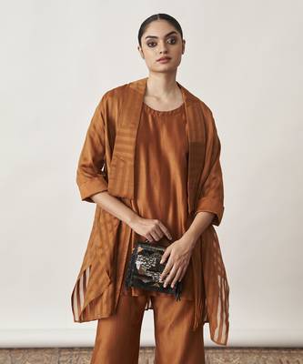 The bronze silk chanderi ensemble 2
