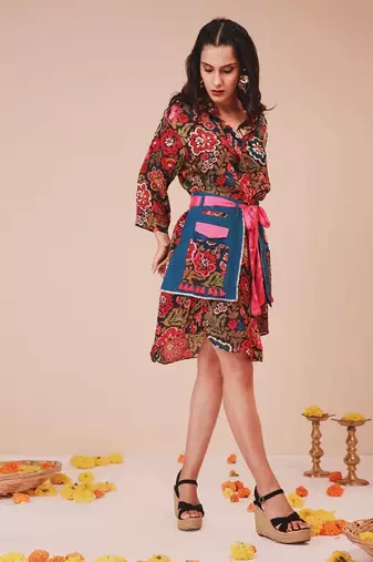 Vibrant waist harness shirt dress