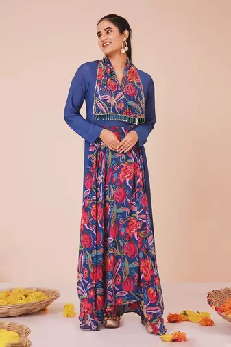 Rose trench coat with pants