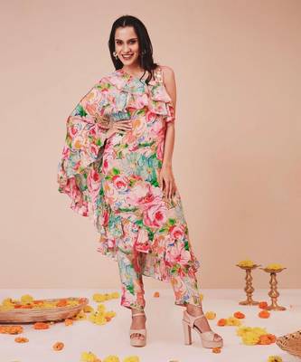 Bold floral frill set 2