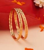 Set of 4 sleek thin gold bangles