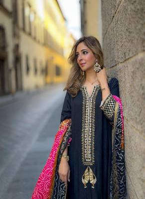 Black Georgette Kurta Pant Set for Women 3