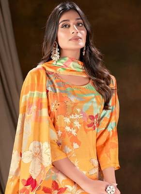 Yellow cotton printed kurta with pant & dupatta 2