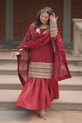 Maroon viscose embroidered kurta with pant & dupatta 2