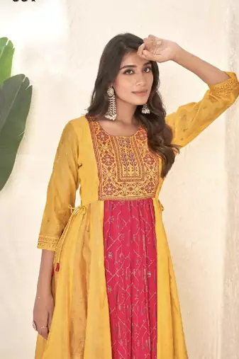 Yellow cotton silk printed gown