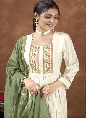 Cream silk embroidered kurta wih pant & duppata 2