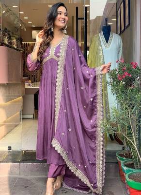 Purple cotton embroidered kurta with pant & duppata 2