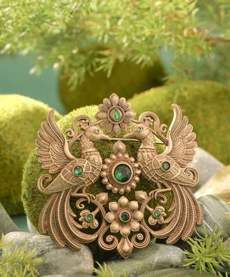 Peacock enchantment brooch 1